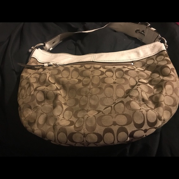 Coach purse-gently used - Picture 3 of 3